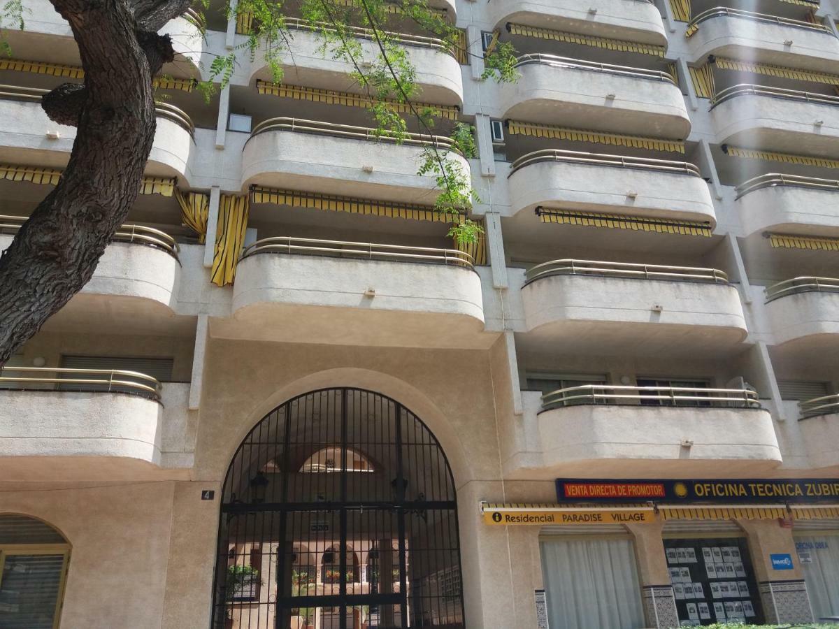 Bonito Apartamento con varias piscinas Salou Esterno foto