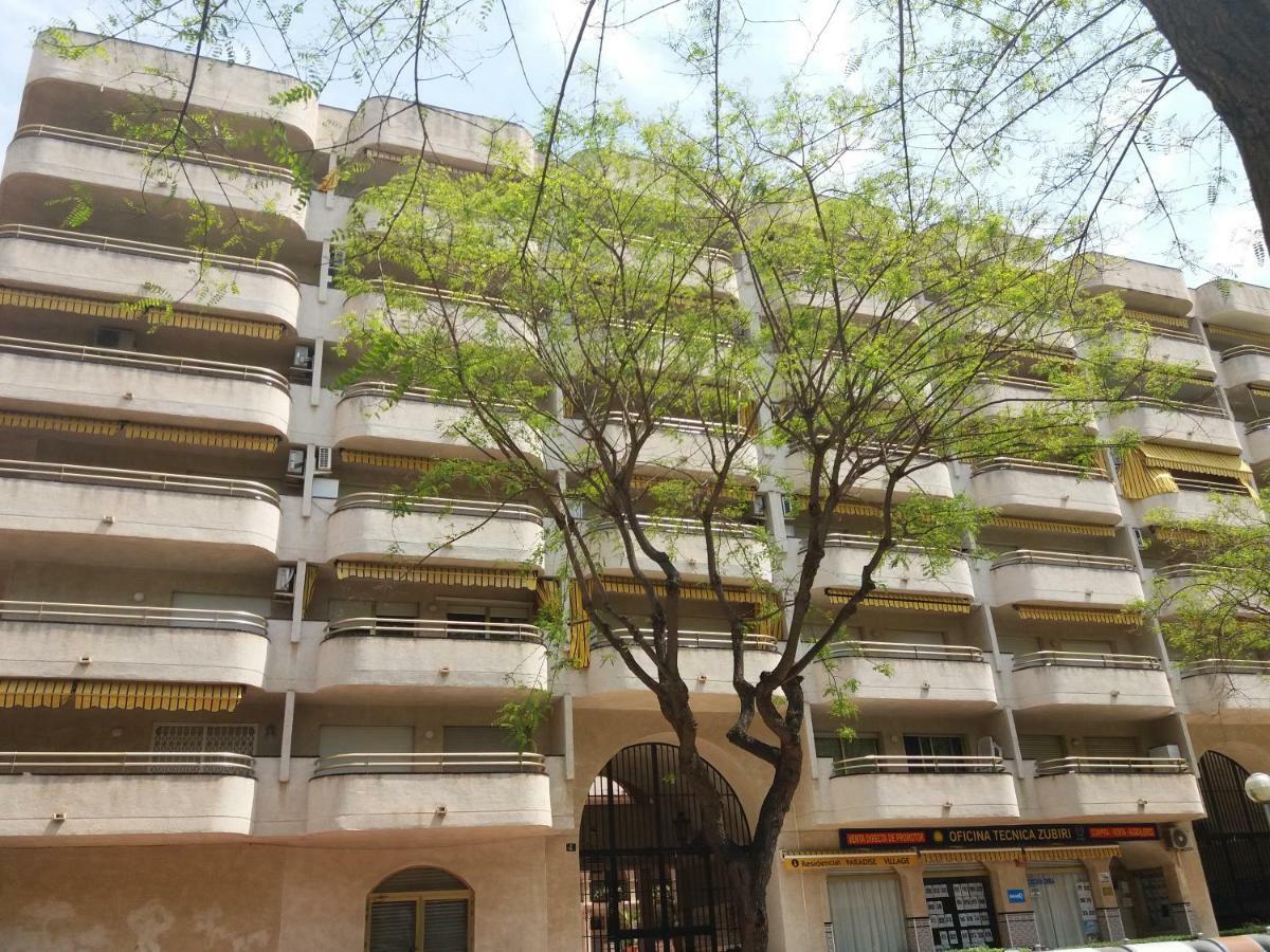 Bonito Apartamento con varias piscinas Salou Esterno foto