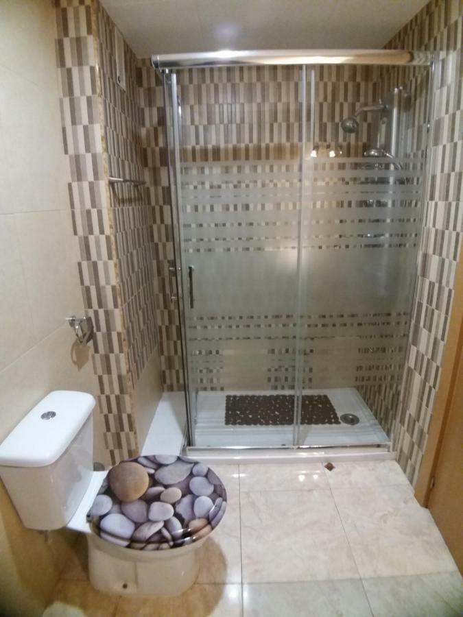 Bonito Apartamento con varias piscinas Salou Esterno foto
