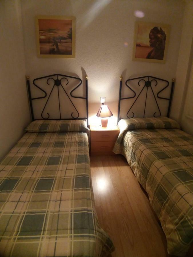 Bonito Apartamento con varias piscinas Salou Esterno foto