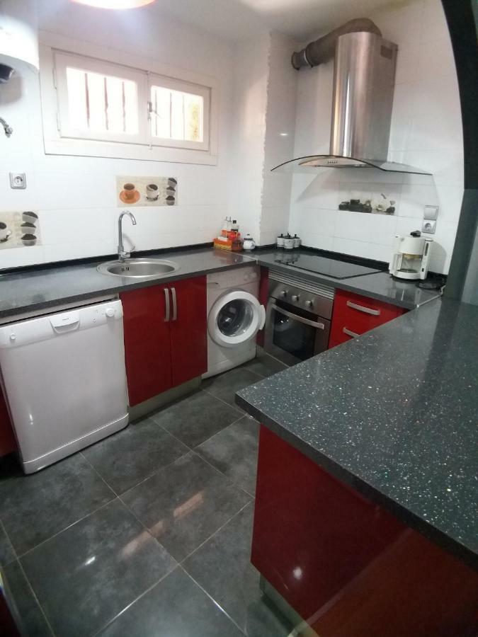 Bonito Apartamento con varias piscinas Salou Esterno foto