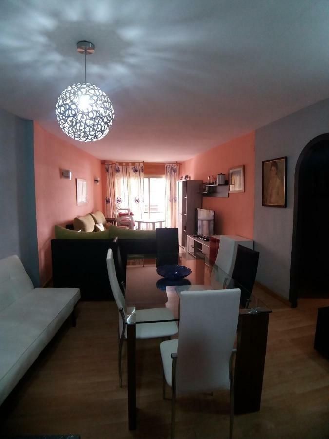 Bonito Apartamento con varias piscinas Salou Esterno foto